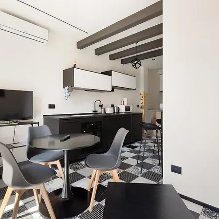 Daire Renovated Apts *