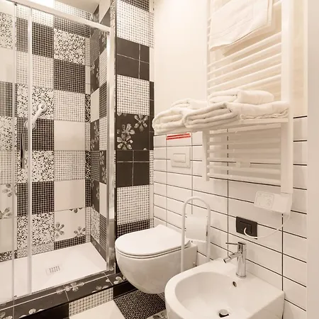 Renovated Apts * Milano