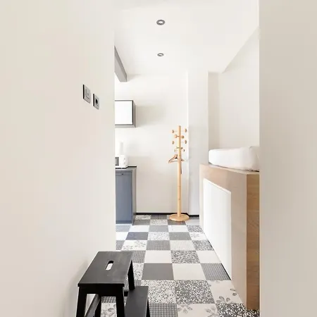 Renovated Apts * Milano