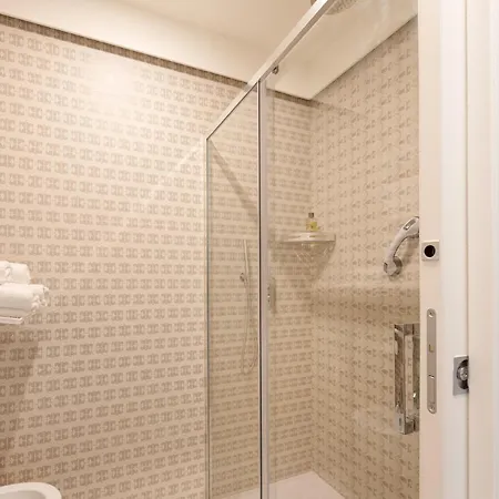 Daire Renovated Apts *
