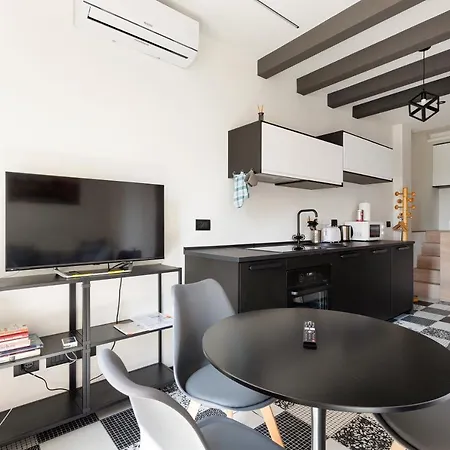 Renovated Apts Daire *