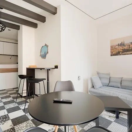 Daire Renovated Apts *