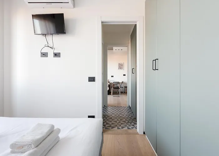 Апартаменты Guesthost - Renovated Apts